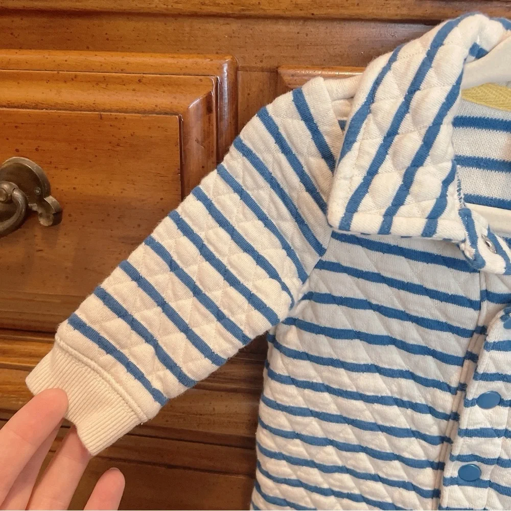 Old Navy Cream & Blue Striped Button Baby Quilted Romper Size 3-6 months